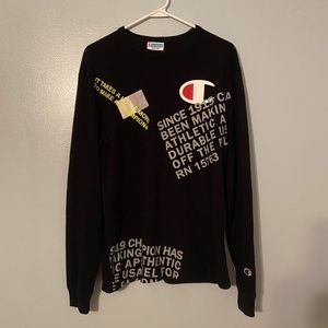Champion Long Sleeve T-shirt